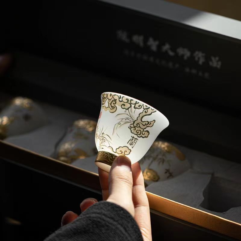 【汀和大福】陳明智老師手工素燒梅蘭竹菊羊脂玉瓷鈴鐺杯 禮盒裝